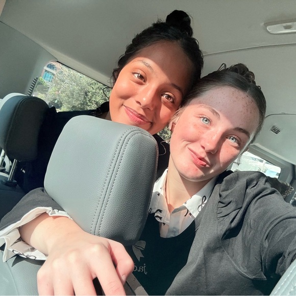 Meet your Posher, Amber - Picture 4 of 15